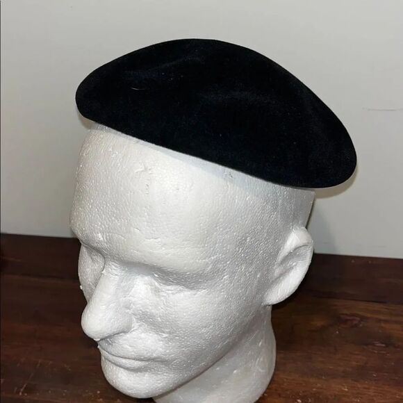 Lilly in Paris Accessories - French France Vintage Black Velour Velvet Retro Pin on Couture Skull Cap Beanie